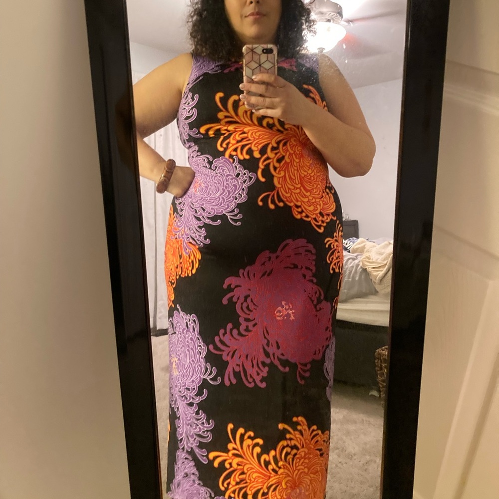 Stunning print Maxi dress